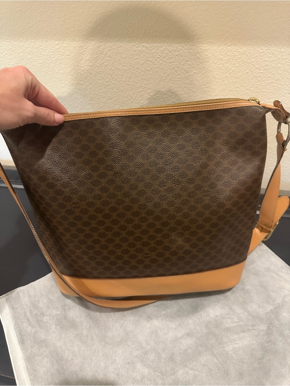 Celine Brown and Tan Shoulder Bag - Picture 7 of 12